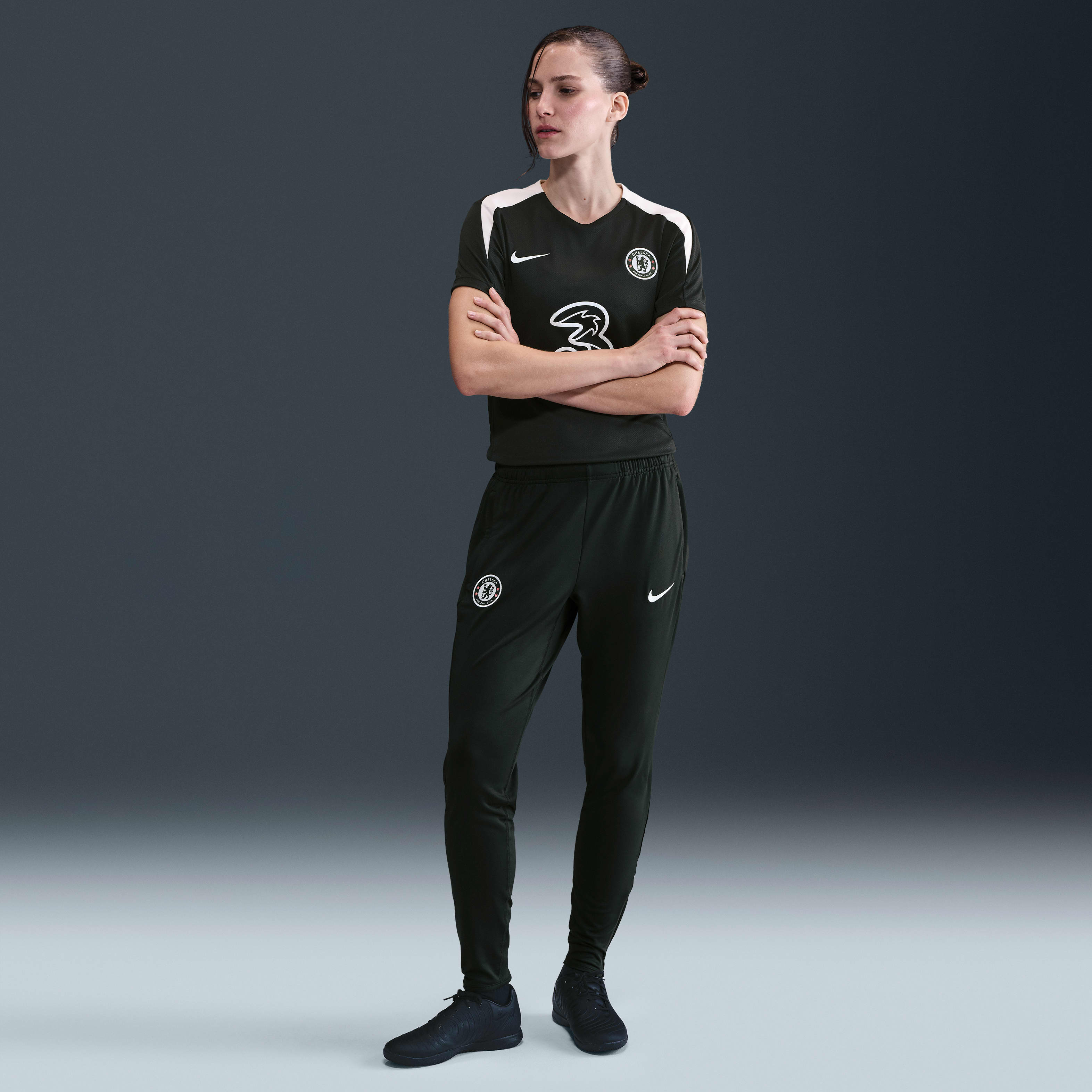 Nike Chelsea FC Storm-fit Down オーセンティック Nike Chelsea FC Storm-fit Down オーセンティック Chelsea F.C.